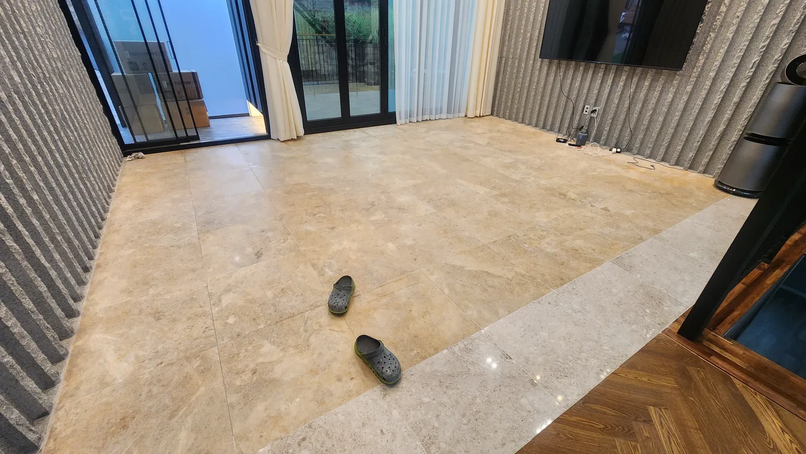 강서 아파트 대리석 연마·광택 복원 시공 현장 사진